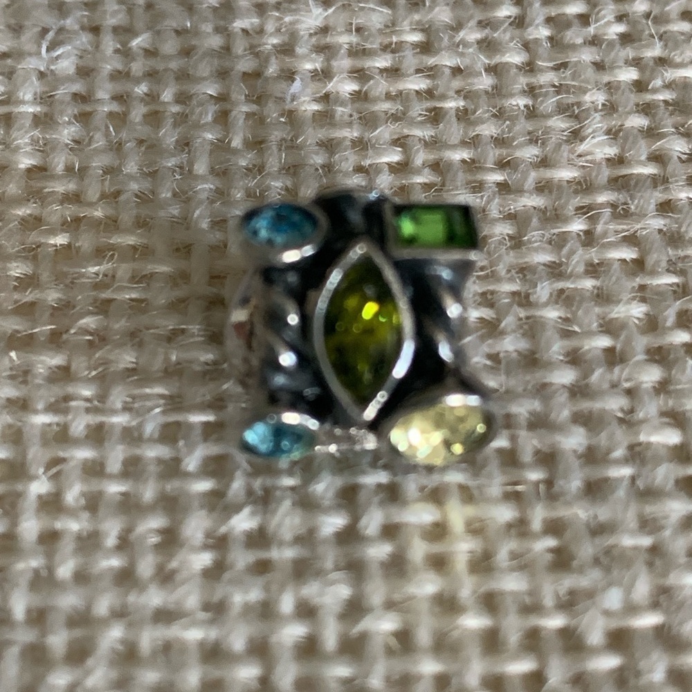 Chamilia charm sterling silver green marquis